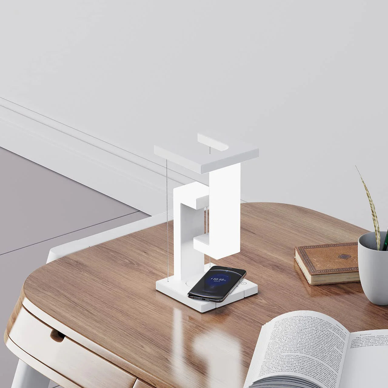 SmartLuz Lamp with Wireless Charging